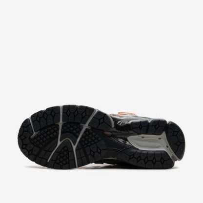 SB x NB 1906R “Lava”