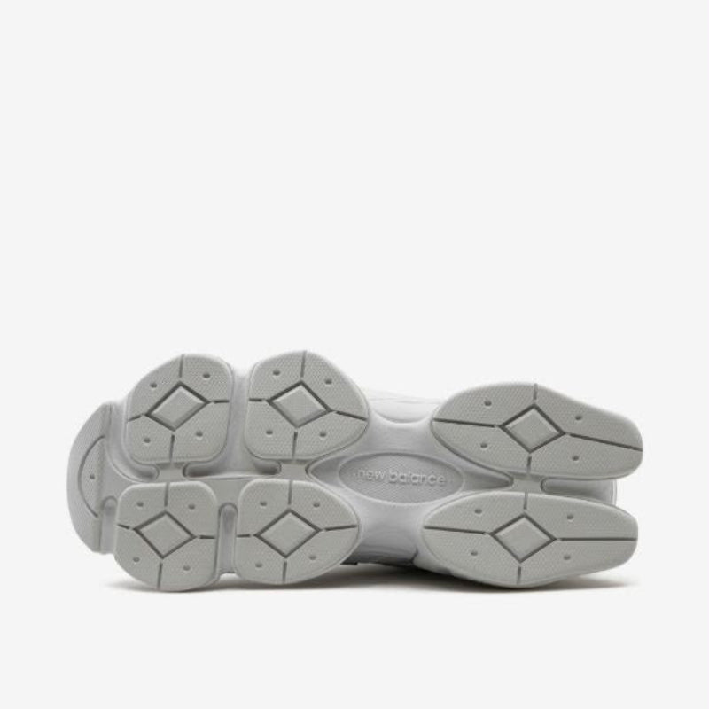 NB 9060 “Triple White”