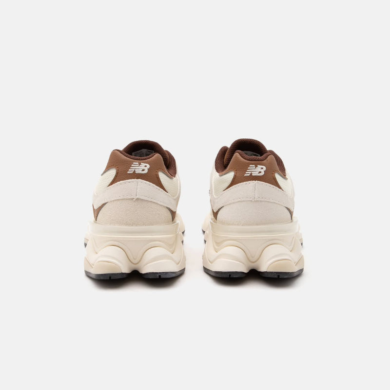 NB 9060 “Tea/Angora”