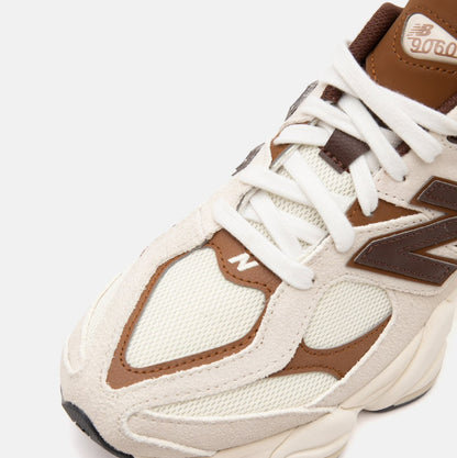 NB 9060 “Tea/Angora”
